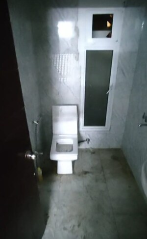 Bathroom in 3.5 BHK Apartment at Prateek Grand City, Siddharth Vihar – for Sale