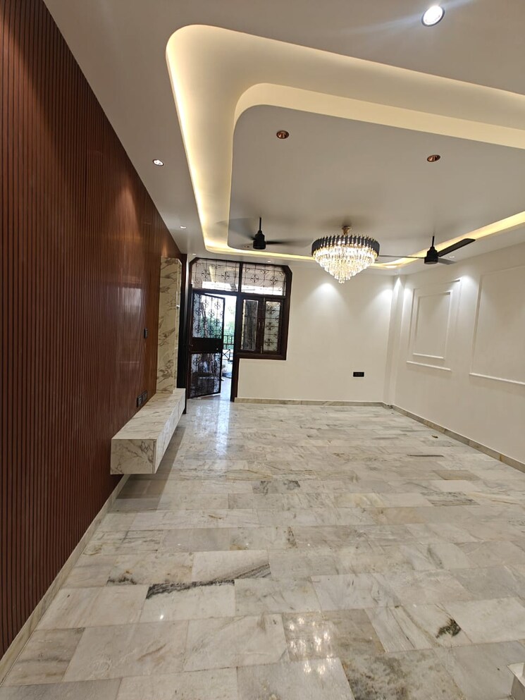  Parking, lajpat nagar i 2 Bedroom 982 Sq.Ft. Builder Floor In Lajpat Nagar I Delhi 8856241