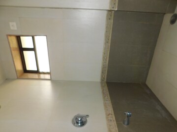 Furnished Amenities in 3 BHK Apartment at Chembur – for Rent