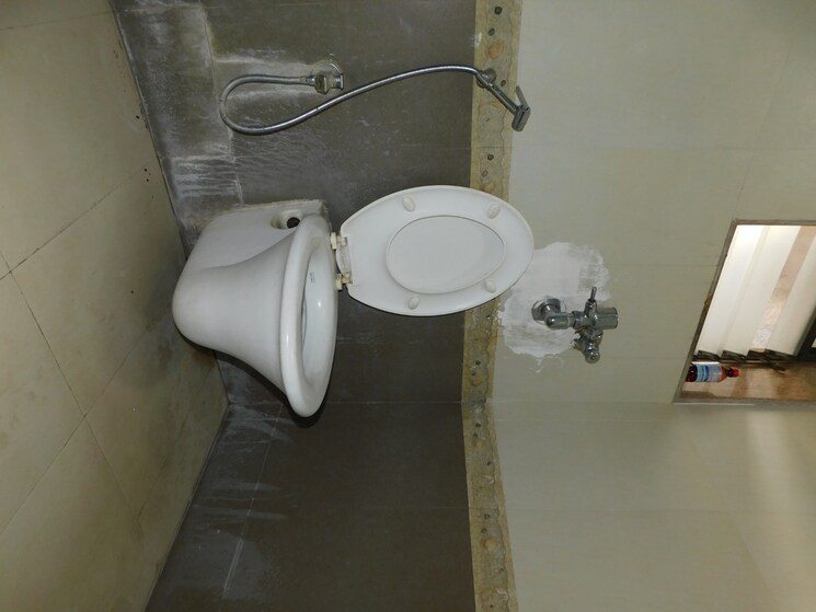 Bathroom, chembur 3 Bedroom 2000 Sq.Ft. Apartment In Chembur Mumbai 8856205