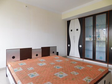 Bedroom in 3 BHK Apartment at Chembur – for Rent