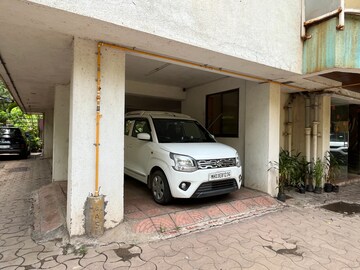 Parking in 3 BHK Apartment at Chembur – for Rent
