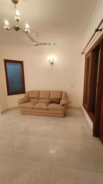 Living Room in 3 BHK Apartment at Florence Nightingale Lane, Green Park – for Rent