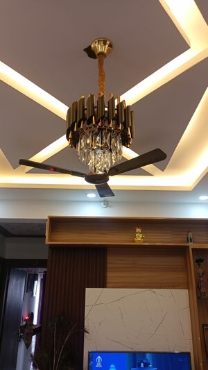 Furnished Amenities in 2 BHK Apartment at Amrapali Golf Homes, Sector 4 Greater Noida – for Sale