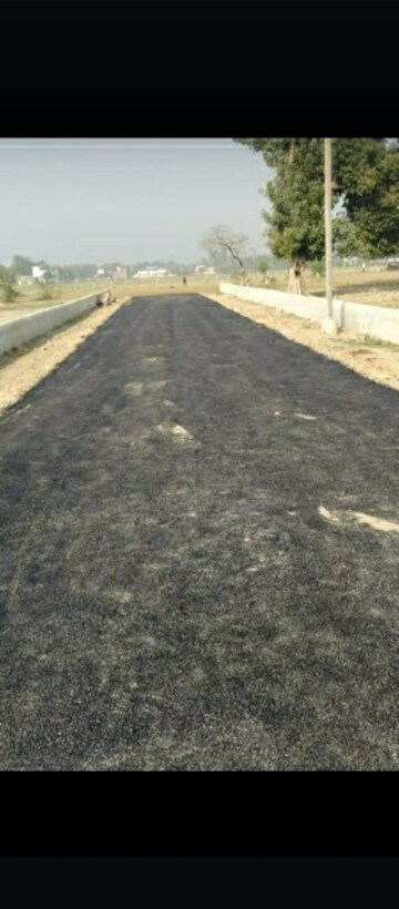 Plot Area in  Plot at Agra Expressway – for Sale