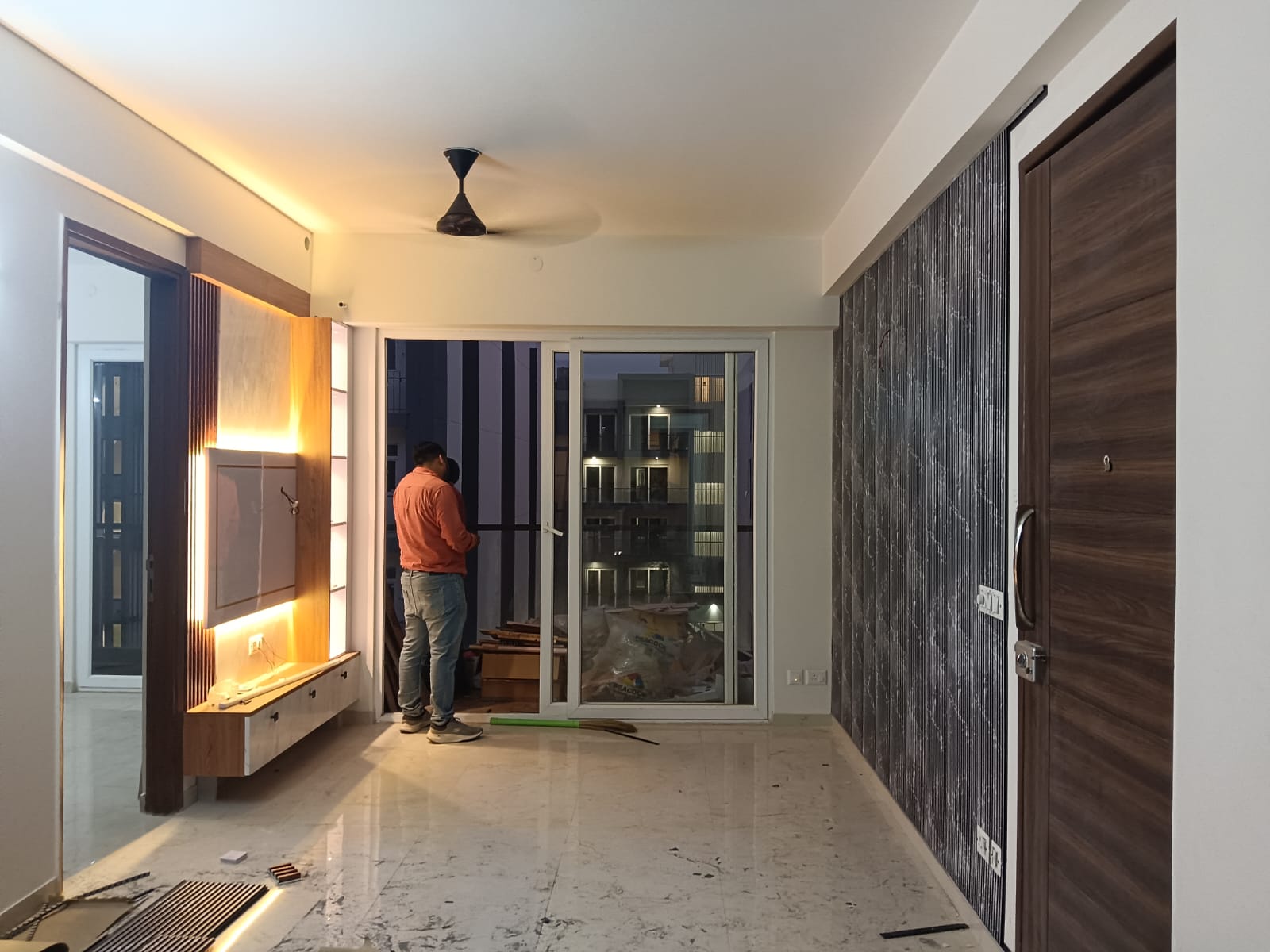 3.5 BHK + Study Room,Extra Room Apartment For Rent in Smart World Gems
