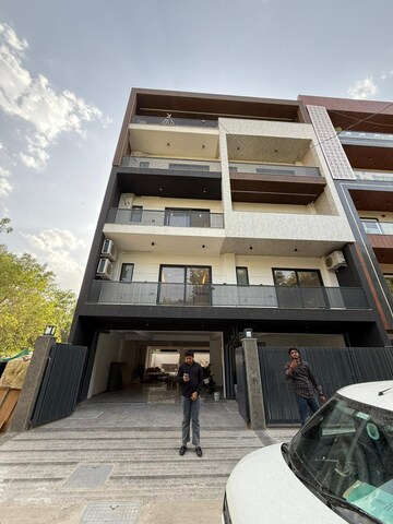 4 BHK Builder Floor For Sale in Ansal API Esencia, Sector 67