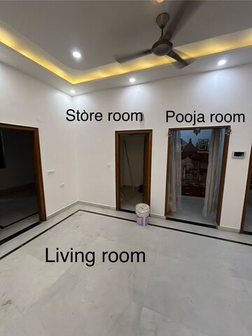 Building Lobby in 3 BHK Builder Floor at Sector 9 – for Rent