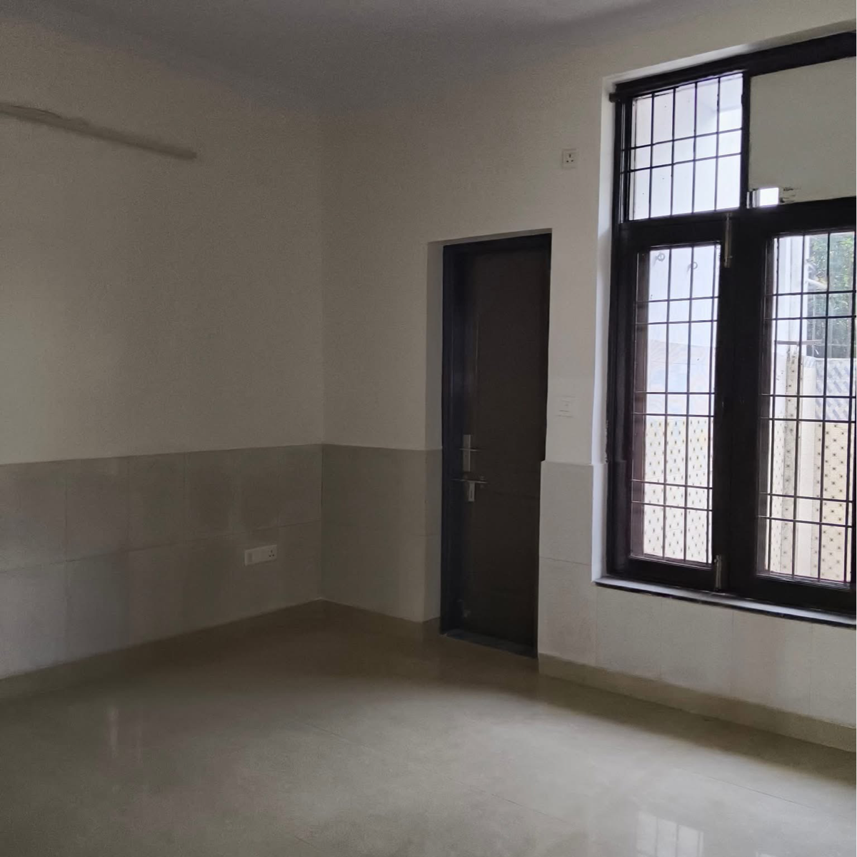 2 BHK + Study Room Builder Floor For Rent in Ansal Plaza Sector-23