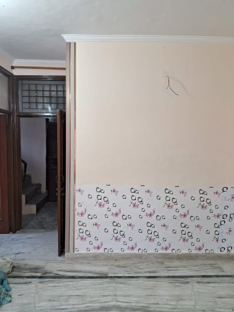 Room, hindon-vihar 3 Bedroom 1350 Sq.Ft. Independent House In Sector 49 Noida 8856885