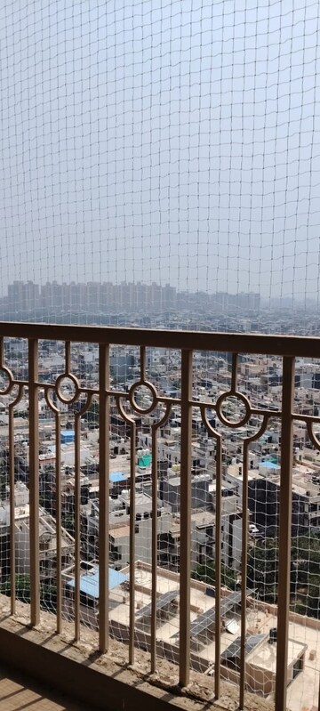 2 BHK Apartment For Rent in Saya Gold Avenue, Vaibhav Khand