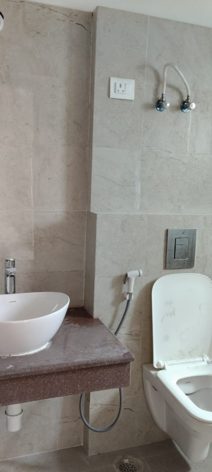 Bathroom, saya-gold-avenue 2 Bedroom 748 Sq.Ft. Apartment In Vaibhav Khand Ghaziabad 8857028