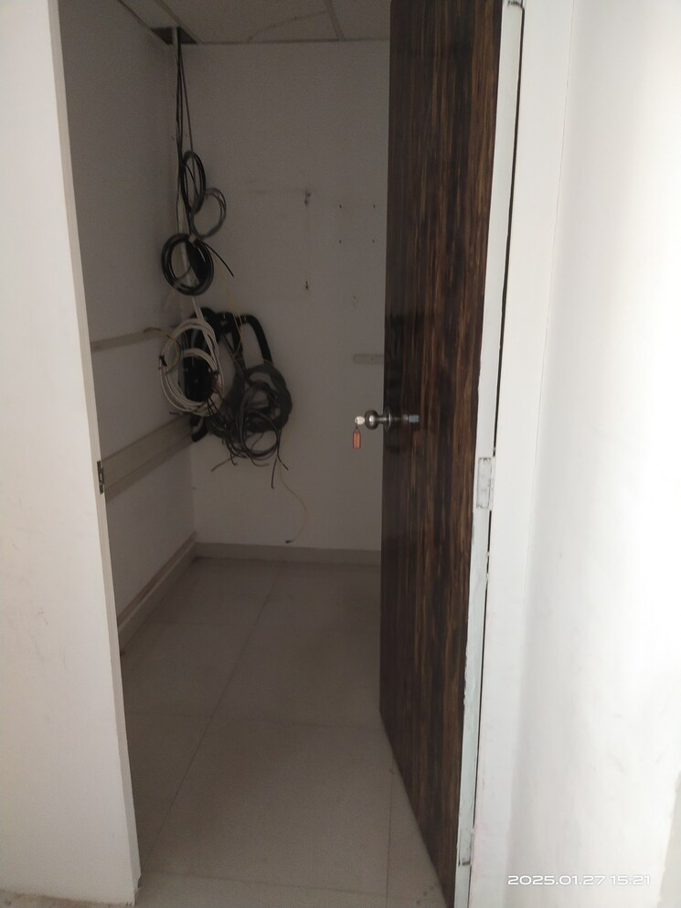 undefined, maruti-business-park Commercial Office Space 2700 Sq.Ft. In Andheri West Mumbai 8856937