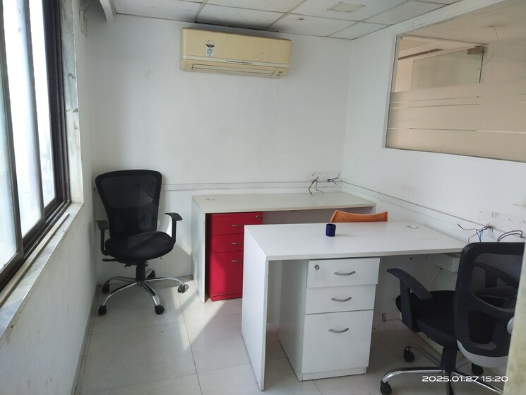 Team Area, maruti-business-park Commercial Office Space 2700 Sq.Ft. In Andheri West Mumbai 8856937