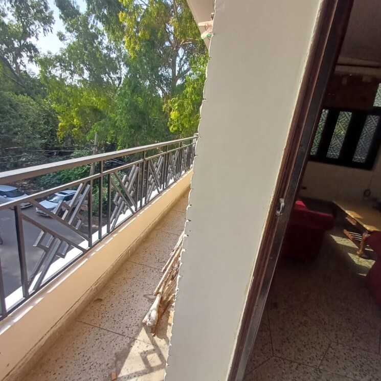 Balcony, lajpat nagar i 2 Bedroom 900 Sq.Ft. Builder Floor In Lajpat Nagar I Delhi 8856966