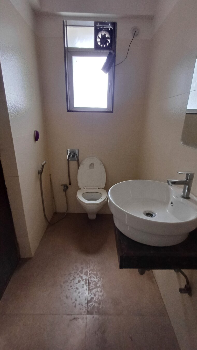 Bathroom, stg-atlantis 2 Bedroom 690 Sq.Ft. Apartment In Panch Pakhadi Thane 8857229