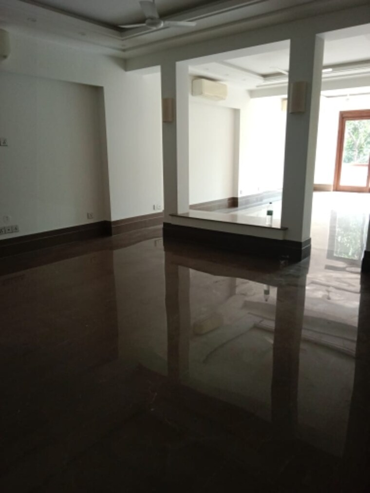 Kitchen, new friends colony 4 Bedroom 500 Sq.Yd. Builder Floor In New Friends Colony Delhi 8857284