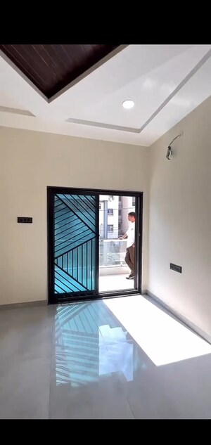 Room in 4 BHK Independent House at Mahalaxmi Nagar – for Sale