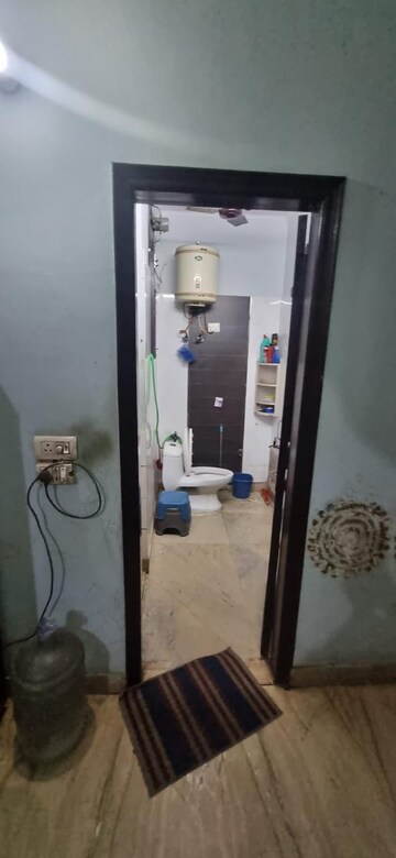 Bathroom in 3 BHK Builder Floor at Tirupati Complex Vaishali, Vaishali Sector 3 – for Sale