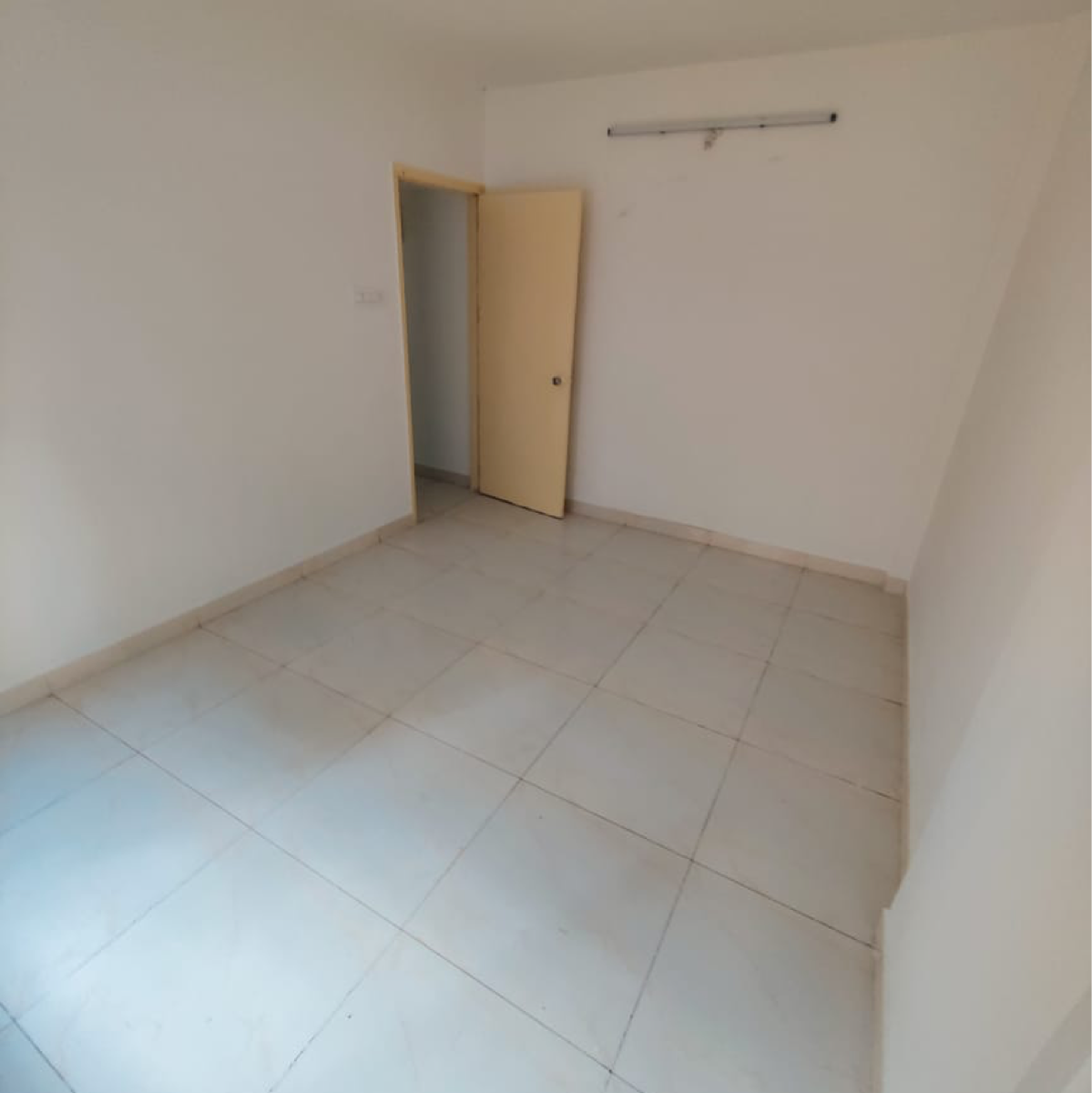 2 BHK + Pooja Room Apartment For Sale in Aatithya Avenue