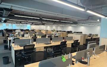 Office Space For Rent in Pinnacle Business Park, Andheri East