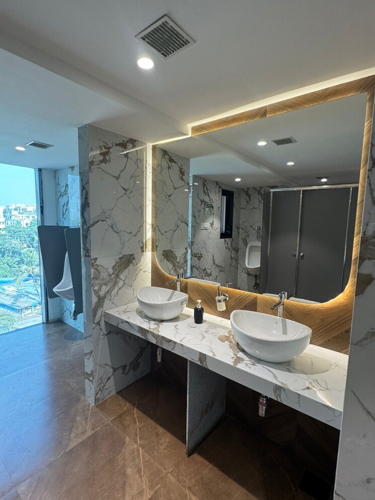 Washroom, pinnacle-business-park Commercial Office Space 4700 Sq.Ft. In Andheri East Mumbai 8857291