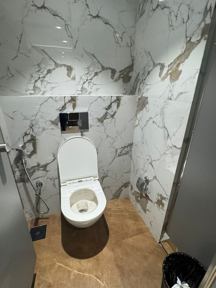 Washroom, pinnacle-business-park Commercial Office Space 4700 Sq.Ft. In Andheri East Mumbai 8857291