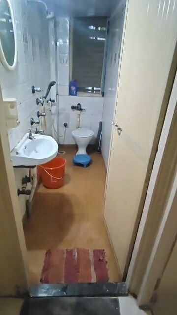 Master Bedroom in 1 BHK Apartment at Ballerina Apartment, Andheri West – for Rent