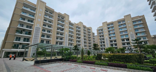 3.5 BHK 2025 Sq.Ft. Apartment in Hermitage Centralis