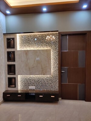 Furnished Amenities in 4 BHK Independent House at Vrindavan Garden, Sector 16b Greater Noida – for Sale