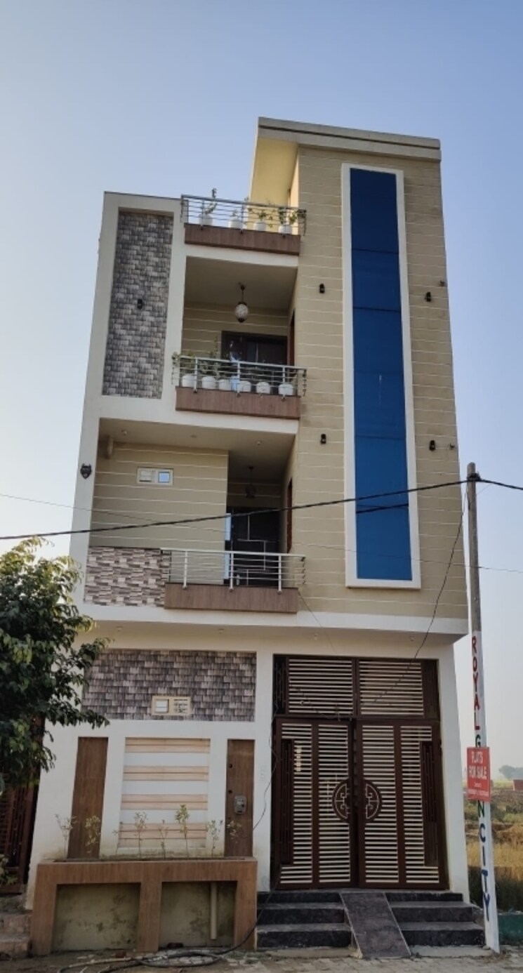 Exterior View, vrindavan-garden 4 Bedroom 100 Sq.Yd. Independent House In Sector 16b Greater Noida Greater Noida 8857485