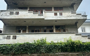 Plot For Sale in Ansal Plaza Sector-23, Carterpuri Village
