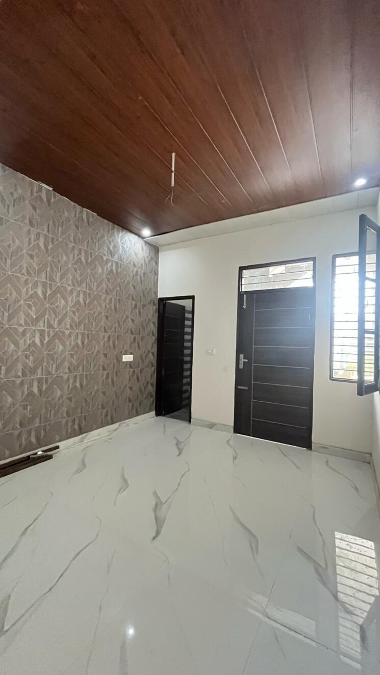 Room, sector 127 2 Bedroom 900 Sq.Ft. Independent House In Sector 127 Mohali 8857551