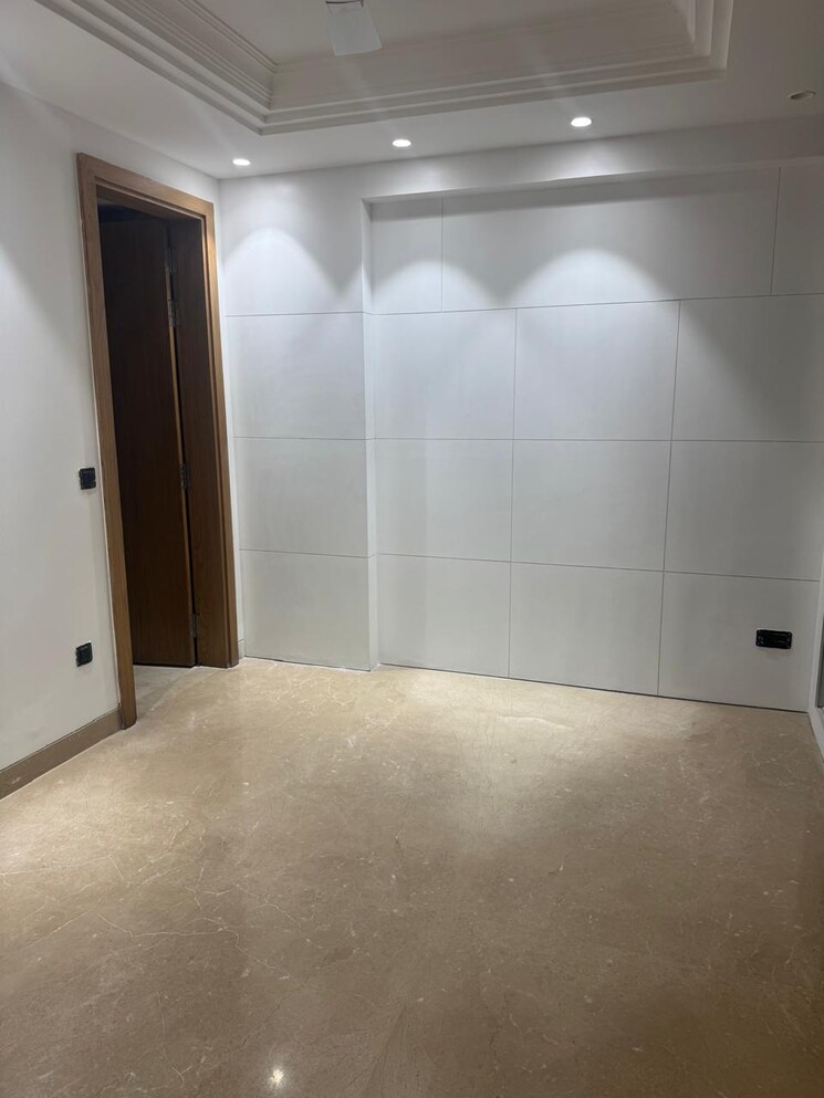 Room, sector 66 3 Bedroom 1250 Sq.Ft. Apartment In Sector 66 Gurgaon 8857588