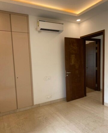Room in 3 BHK Apartment at Sector 66 – for Rent