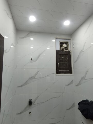 Bathroom in 1.5 BHK Apartment at Prateek Grand City, Siddharth Vihar – for Rent