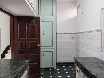 Staircase in 3 BHK Apartment at Indiranagar – for Rent