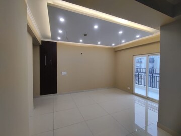Kitchen in 3 BHK Apartment at Amrapali Golf Homes, Sector 4 Greater Noida – for Rent