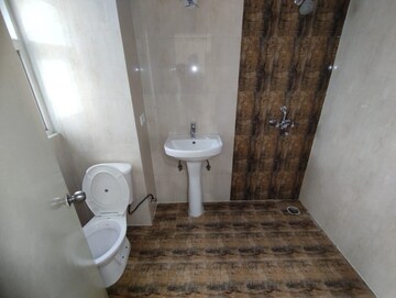 Bathroom in 3 BHK Apartment at Amrapali Golf Homes, Sector 4 Greater Noida – for Rent
