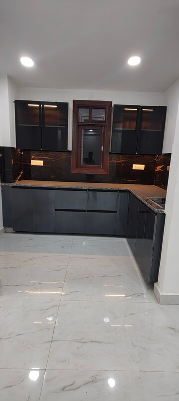 Kitchen in 3 BHK Builder Floor at Palm Residency Chhatarpur, Chattarpur – for Rent