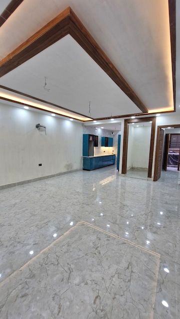 Balcony in 3 BHK Builder Floor at Green Fields Colony – for Sale