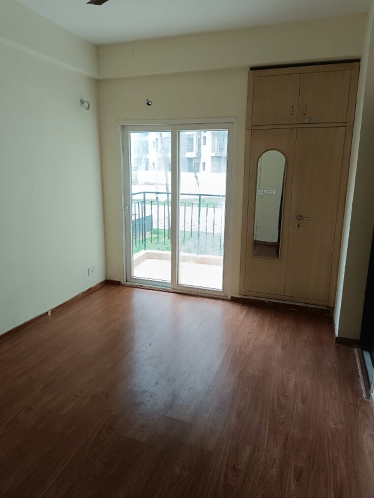 Room, amrapali-golf-homes 2.5 Bedroom 945 Sq.Ft. Apartment In Sector 4 Greater Noida Greater Noida 8857902