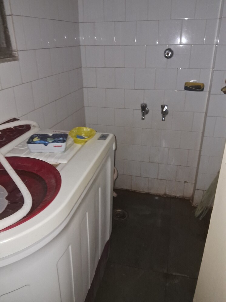 Bathroom, visava-gharkul 1 Bedroom 550 Sq.Ft. Apartment In Aundh Pune 8857923