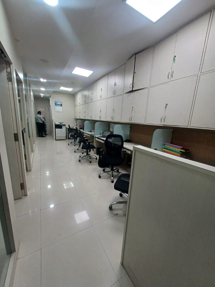 Floor Plan, adani-inspire Commercial Office Space 2210 Sq.Ft. In Bandra East Mumbai 8857924