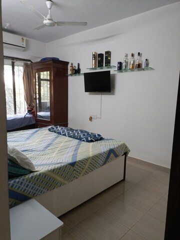 Bedroom in 2 BHK Apartment at Vaikunth CHS, Chembur – for Sale