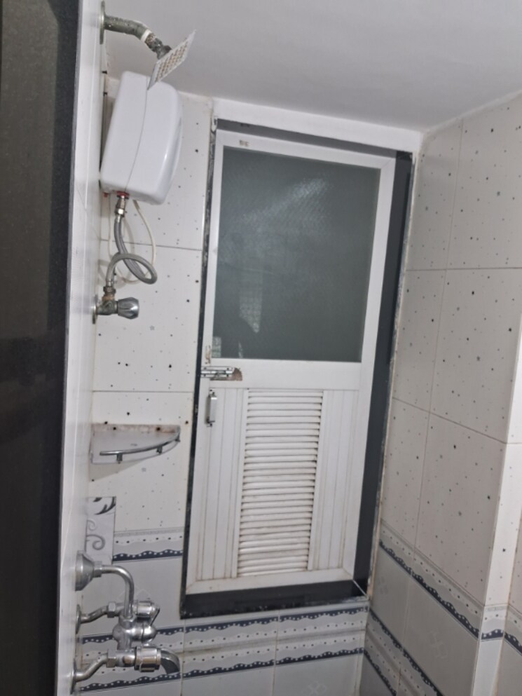 Bathroom, dosti-daffodil 1 Bedroom 400 Sq.Ft. Apartment In Wadala East Mumbai 8857930