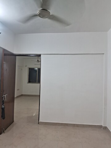 1 BHK Apartment For Rent in Dosti Lotus, Wadala