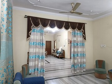 Living Room in 6+ BHK Villa at Patel Nagar – for Sale