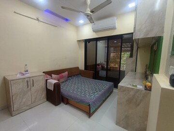 Bedroom in 2 BHK Apartment at RNA Continental, Chembur – for Rent