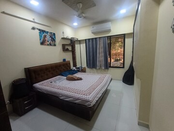 Bedroom in 2 BHK Apartment at RNA Continental, Chembur – for Rent